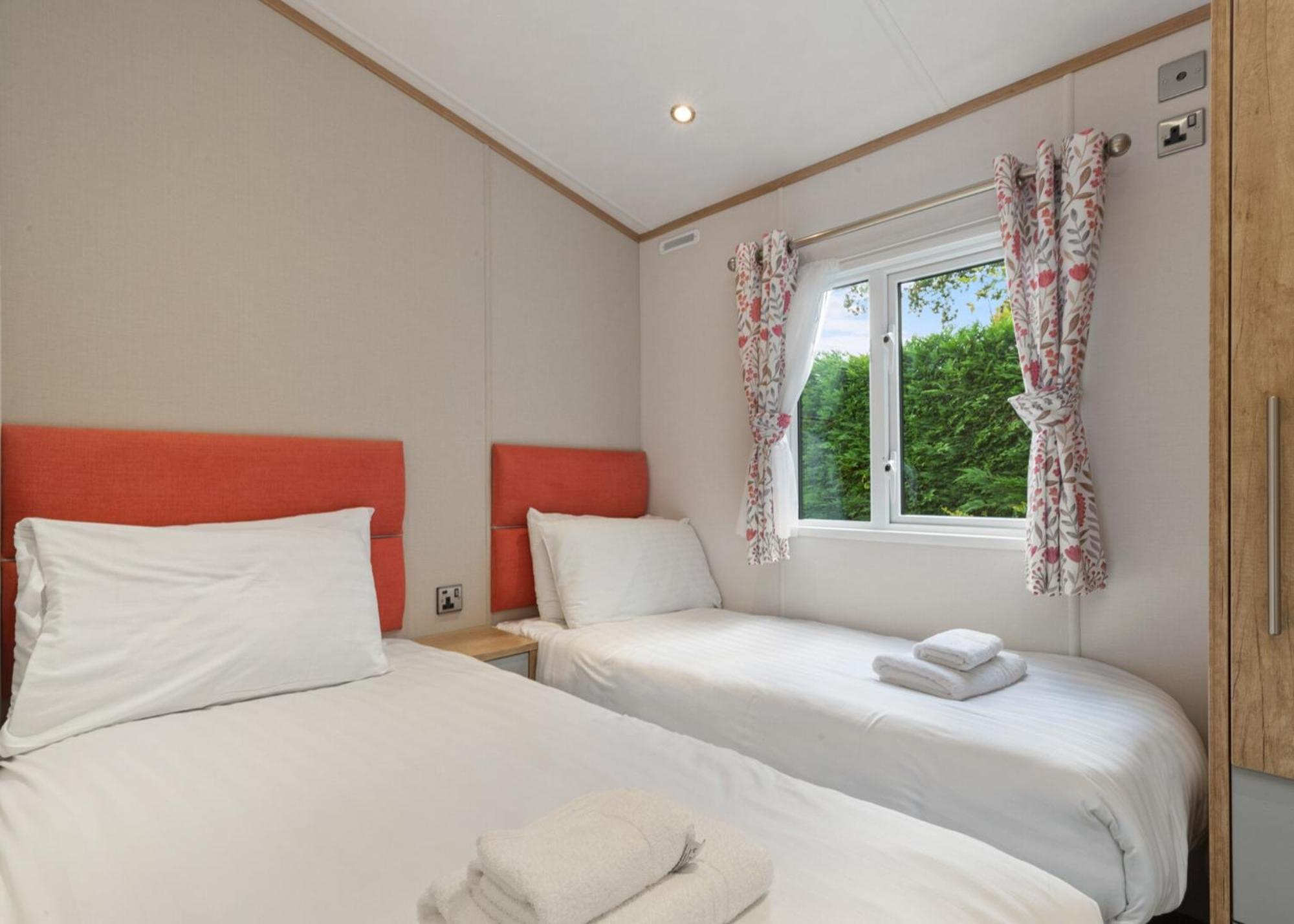 Noble Court Holiday Park Narberth Habitación foto